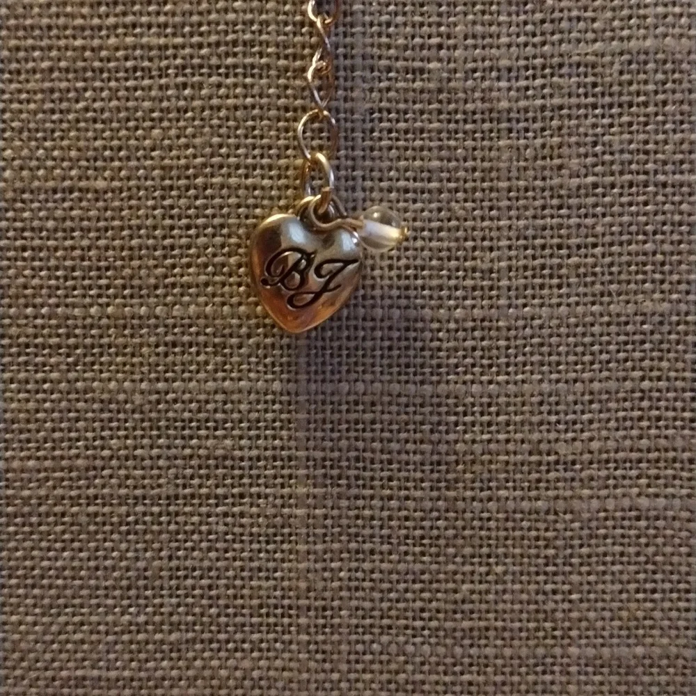 Betsey Johnson Three Tier Heart Necklace Faceted Heart Gorgeous - Picture 7 of 12